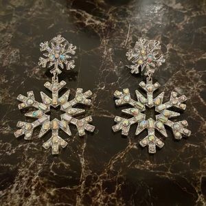 Snowflake ❄️ festive earrings